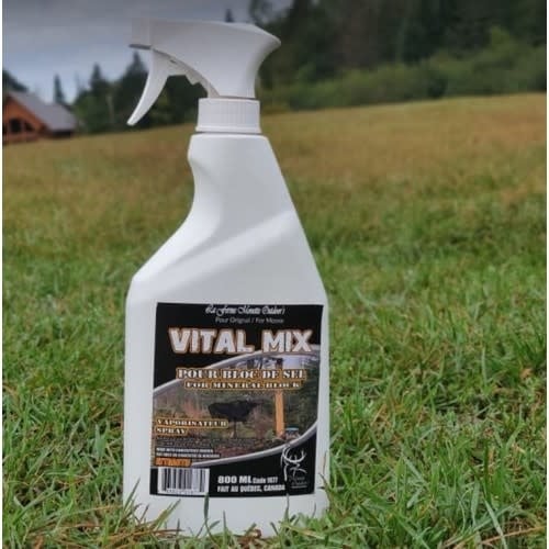 Ferme Monette VITAL MIX for orignal, 800 ml spray bottle with 12 capsules, designed for optimal wildlife attraction.