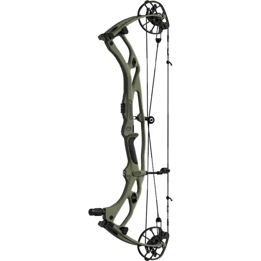 Hoyt Carbon RX-9 Ultra right-hand compound bow, 70-pound draw weight, designed for wilderness hunting, showcasing its sleek design and advanced features.