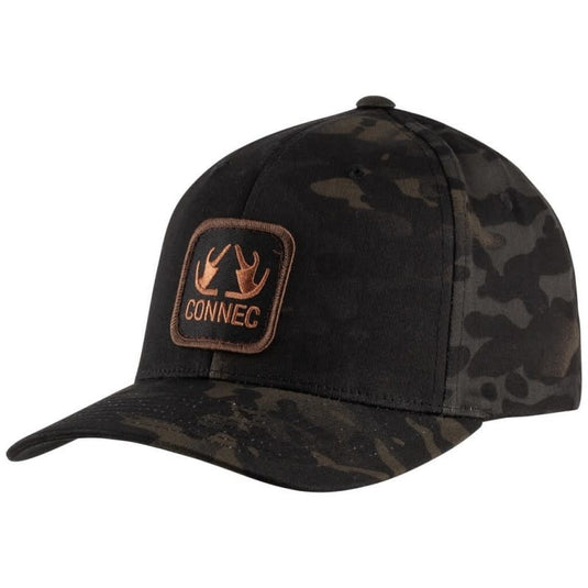 Connec Outdoor Caquette in Multicam Noir Camo, size Small/Medium, featuring a stylish and functional design suitable for outdoor activities.