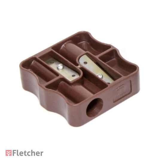 Bearpaw plastic arrow nocks for 23/64 wooden arrows, showcasing durability and precision for archery enthusiasts.
