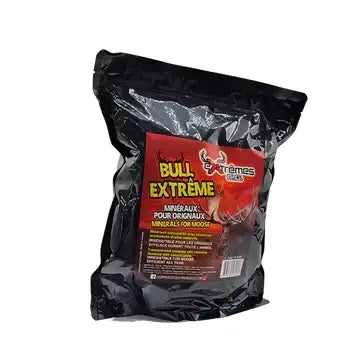 Container of Extreme CG Plus Bull Extreme 3kg minerals, showcasing a vibrant label with detailed nutritional information, set against a clean, neutral background.