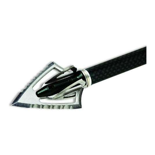 Carbon Express Plus arrows paired with XT double blade broadheads, 125 grains, designed for precision hunting.
