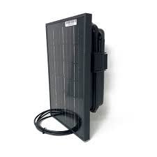 12V Huntnuh Plus solar kit featuring solar panels, charge controller, and battery for efficient off-grid energy solutions.